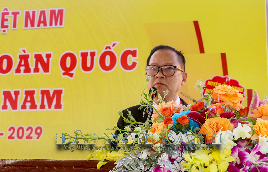 A - Ông Thái Mạc Khắc Việt - Chủ tịch Hội đồng Mạc tộc Việt Nam khai mạc Đại hội.JPG.png